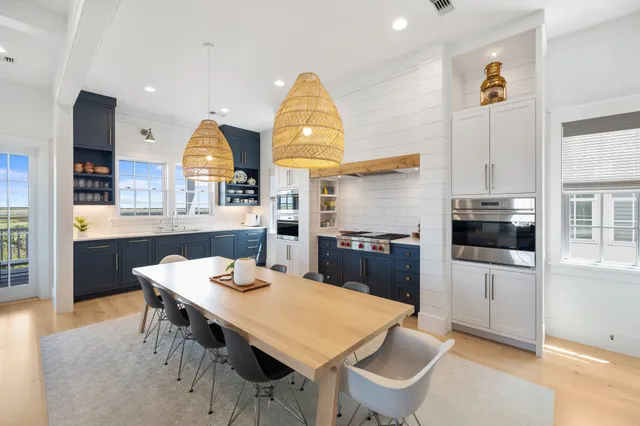 $1,835,000 | 1650 Beachtown Drive, Galveston, TX 77550