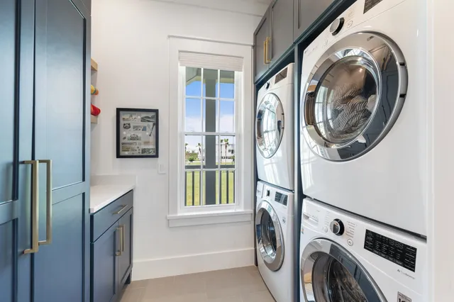 $1,835,000 | 1650 Beachtown Drive, Galveston, TX 77550