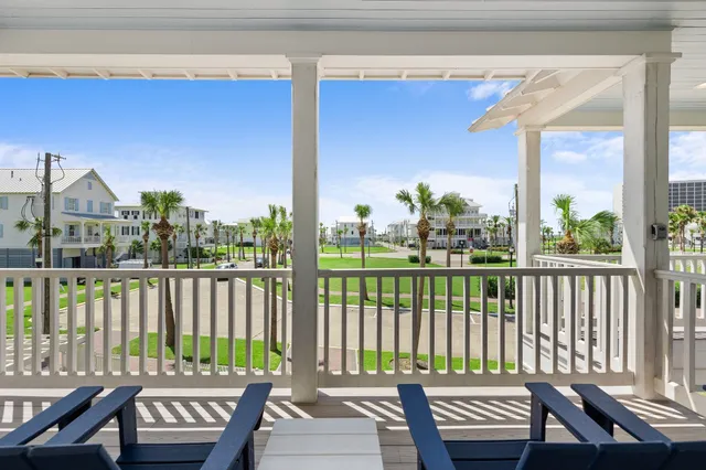 $1,835,000 | 1650 Beachtown Drive, Galveston, TX 77550