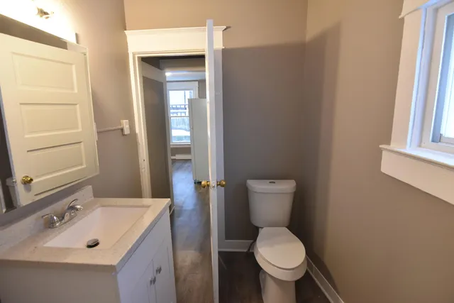 $239,900 | 1222 Eastern Avenue Southeast, Grand Rapids, MI 49507