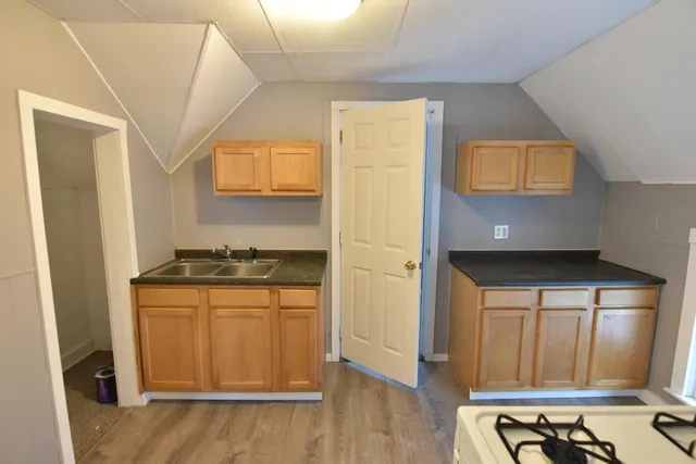 $239,900 | 1222 Eastern Avenue Southeast, Grand Rapids, MI 49507