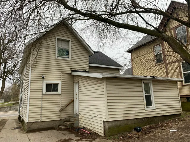 $239,900 | 1222 Eastern Avenue Southeast, Grand Rapids, MI 49507