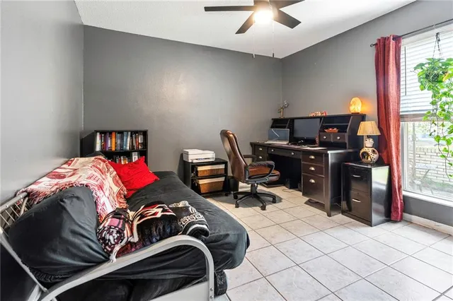 $2,300 | 2157 Leslie Street, Gretna, LA 70056