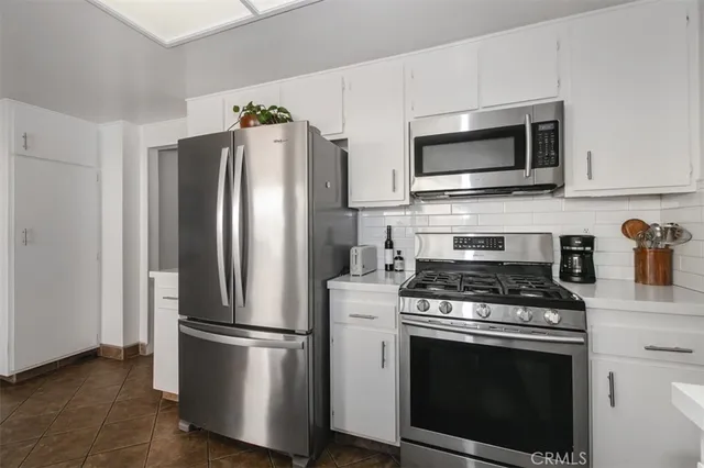 $969,000 | 832 West Ballina Court, Newbury Park, CA 91320