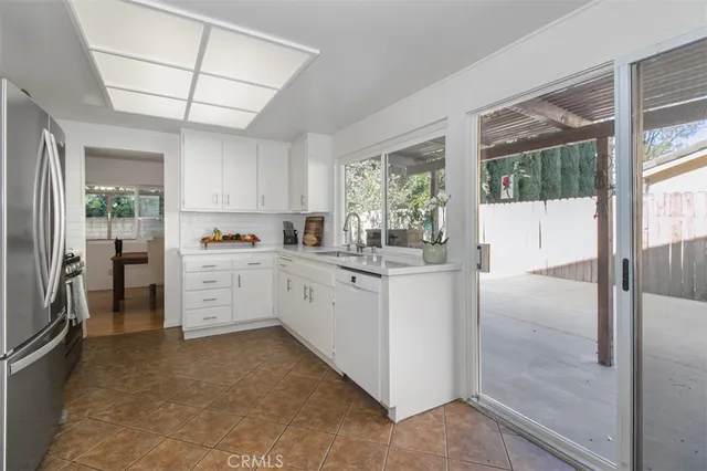 $969,000 | 832 West Ballina Court, Newbury Park, CA 91320