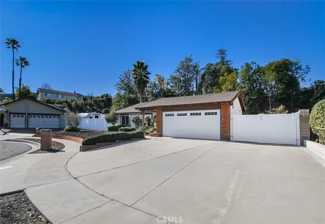$969,000 | 832 West Ballina Court, Newbury Park, CA 91320