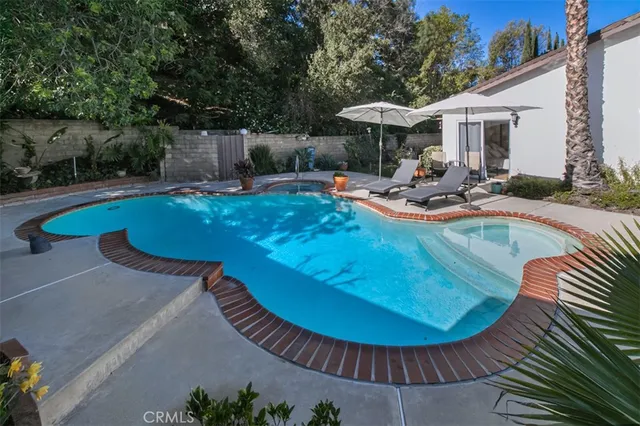 $969,000 | 832 West Ballina Court, Newbury Park, CA 91320