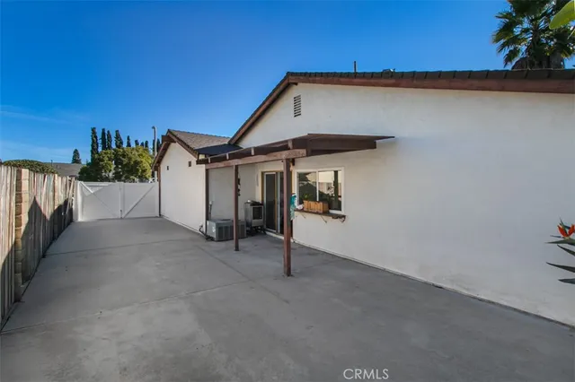 $969,000 | 832 West Ballina Court, Newbury Park, CA 91320