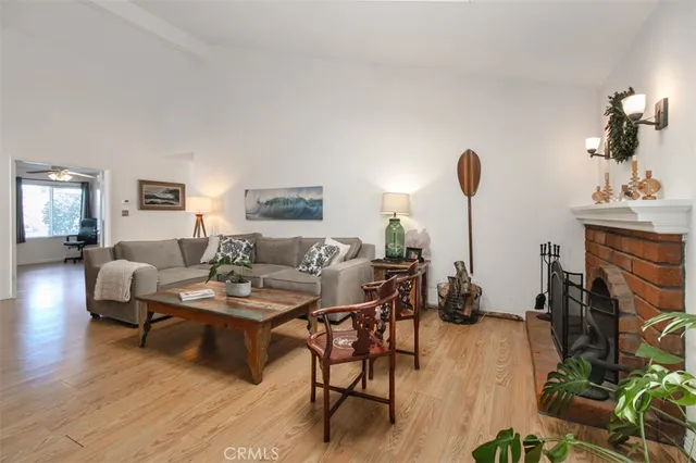 $969,000 | 832 West Ballina Court, Newbury Park, CA 91320