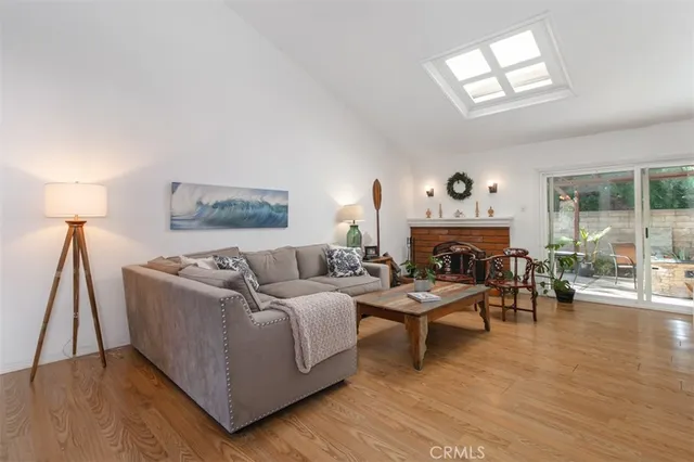 $969,000 | 832 West Ballina Court, Newbury Park, CA 91320