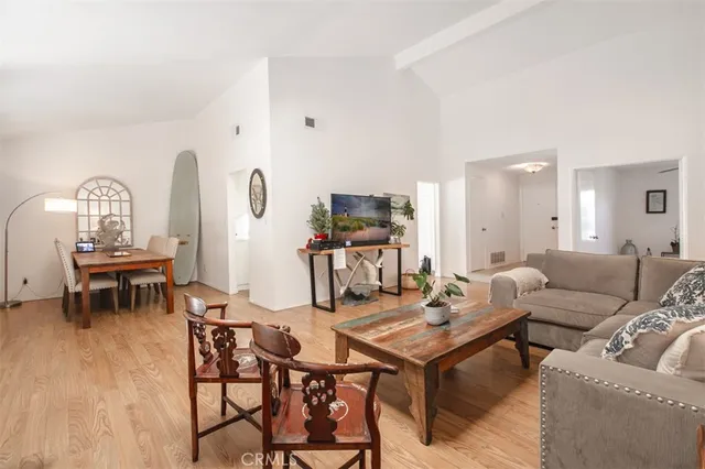 $969,000 | 832 West Ballina Court, Newbury Park, CA 91320