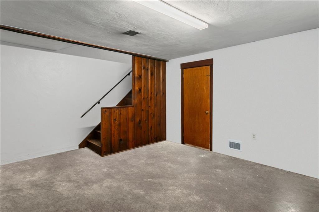 108 Raleigh Court Pittsburgh, PA 15237 - Photo 28 of 40 Partially finished basement