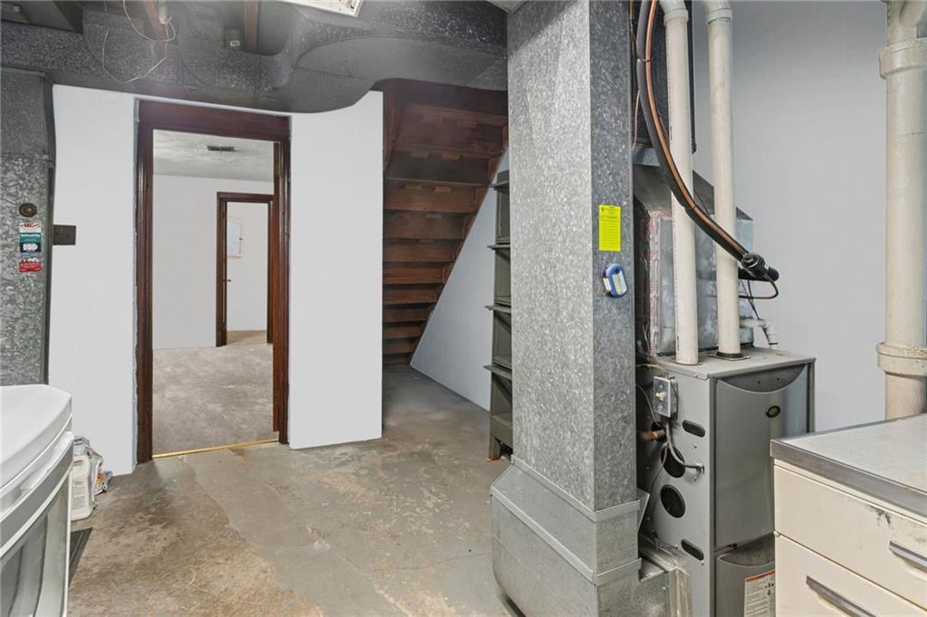 108 Raleigh Court Pittsburgh, PA 15237 - Photo 29 of 40 Mechanic/laundry room
