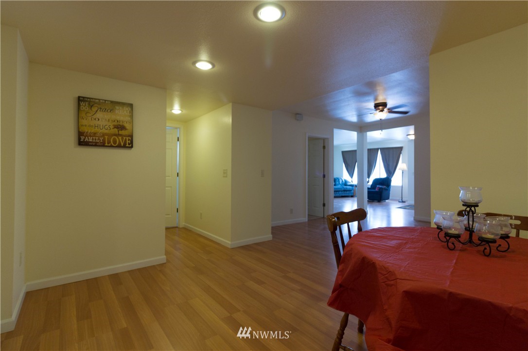 39 3rd Street Touchet, WA 99360 - Photo 11 of 20 Gallery Image 11