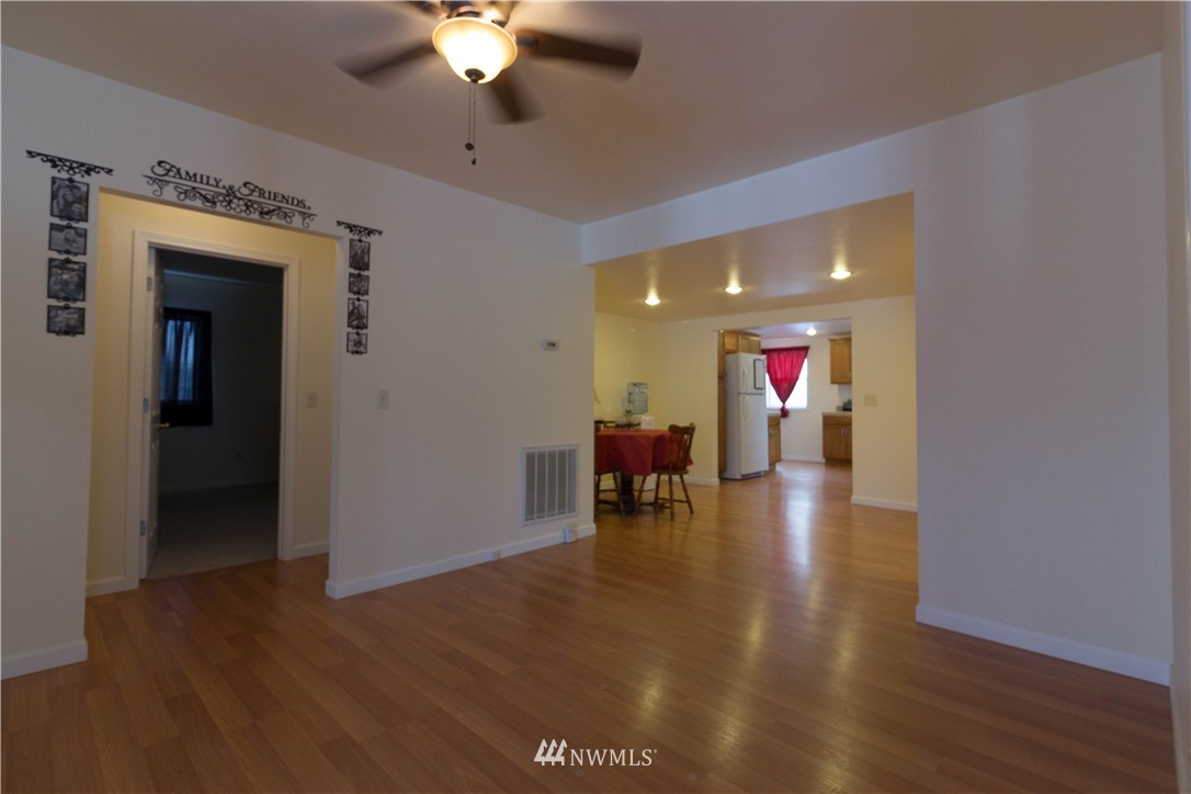 39 3rd Street Touchet, WA 99360 - Photo 6 of 20 Gallery Image 6