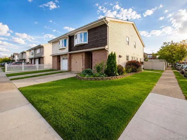 $738,000 | 140 Regis Drive | Graniteville