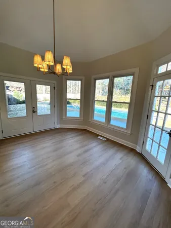 a view of an empty walk in closet