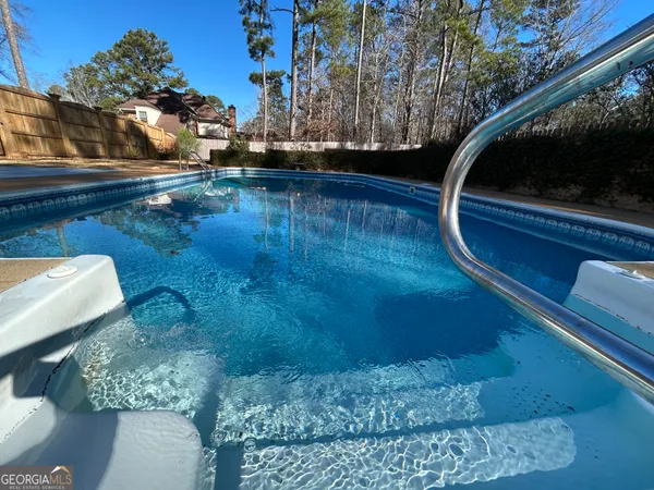 $649,999 | 114 Red Oak Trail, LaGrange, GA 30240