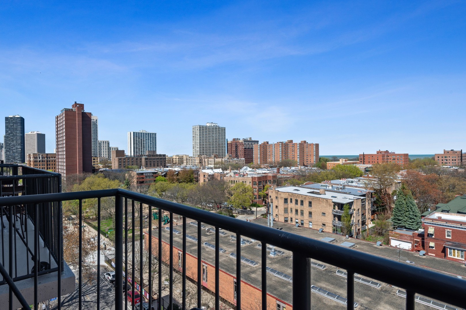 4848 North Sheridan Road, Unit 809 Chicago, IL 60640 - Photo 19 of 45 a view of a city view from a balcony