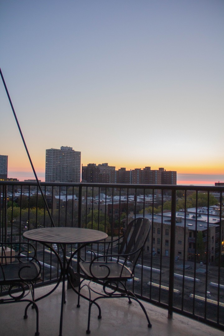 4848 North Sheridan Road, Unit 809 Chicago, IL 60640 - Photo 29 of 45 a view of terrace with seating space