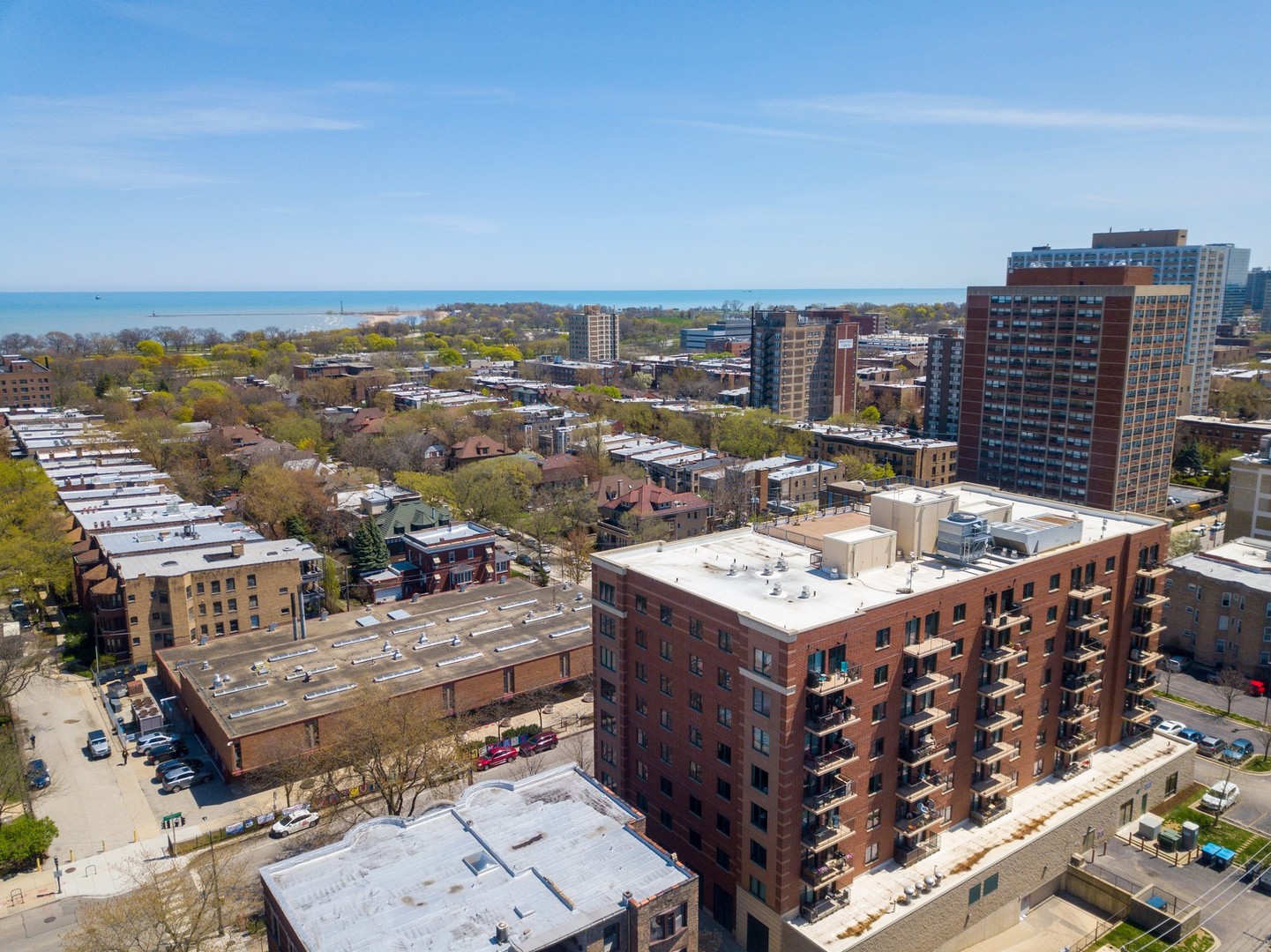 4848 North Sheridan Road, Unit 809 Chicago, IL 60640 - Photo 36 of 45 an aerial view of a multi story parking building