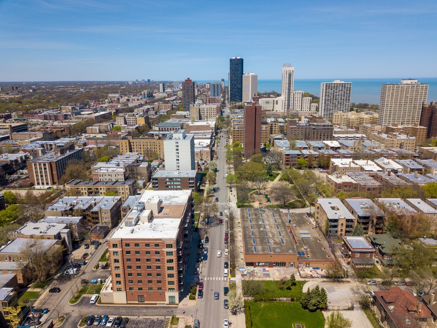4848 North Sheridan Road, Unit 809 Chicago, IL 60640 - Photo 40 of 45 a view of a city