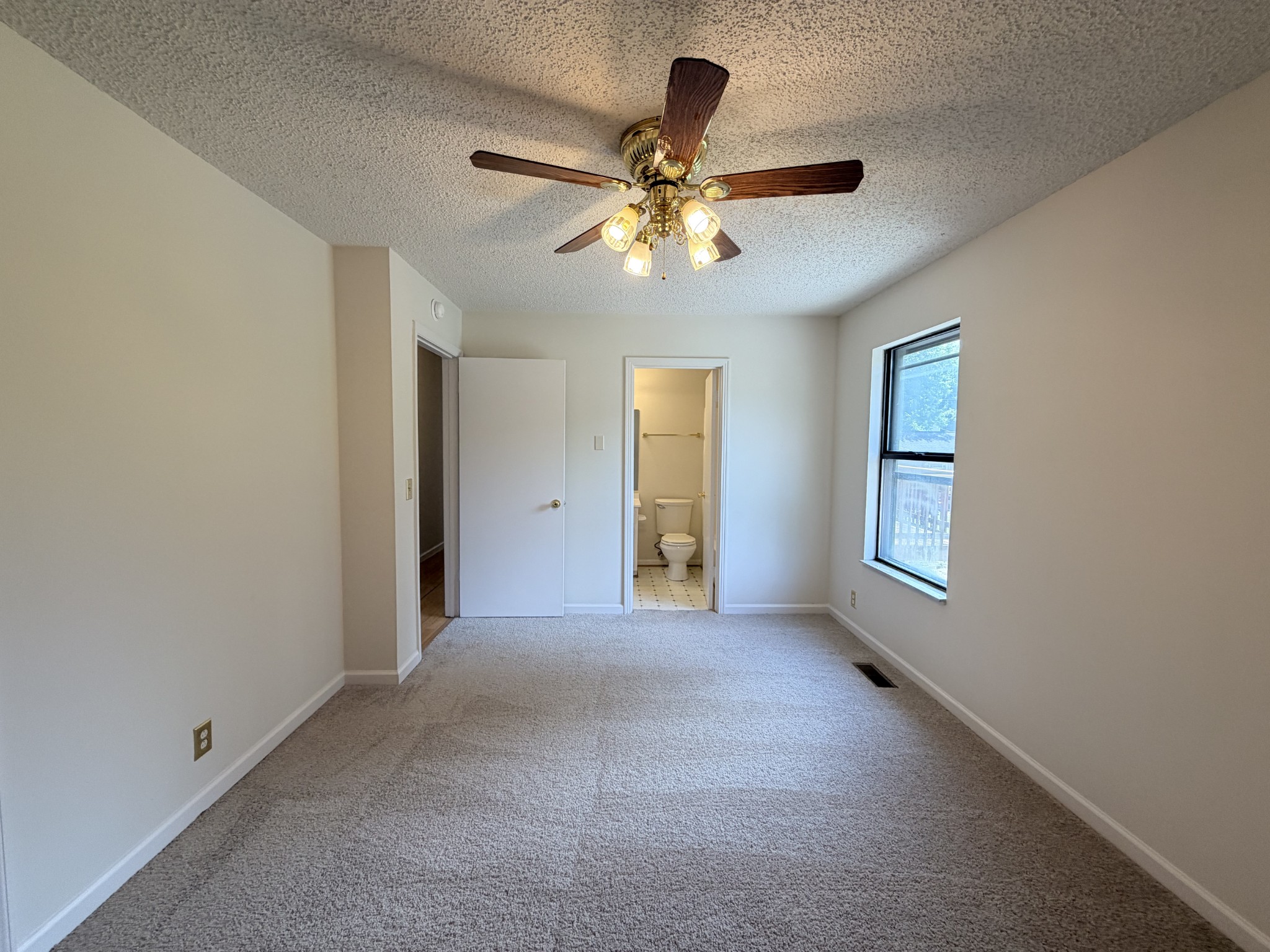 303 Paragon Mills Road Nashville, TN 37211 - Photo 7 of 22 Gallery Image 7