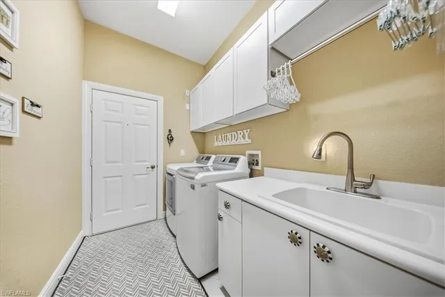 a view of a storage & utility room