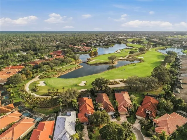 $590,000 | 809 Vistana Circle, Unit 27, Naples, FL 34119