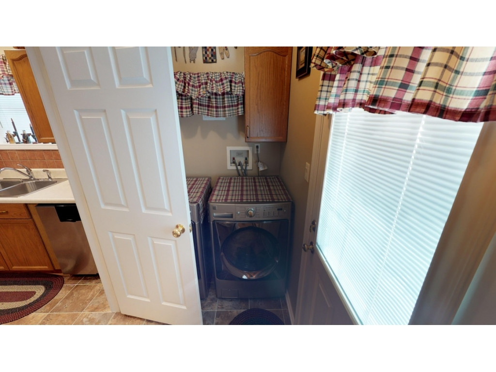 6017 Orebank Road Kingsport, TN 37664 - Photo 12 of 31 Photo 12