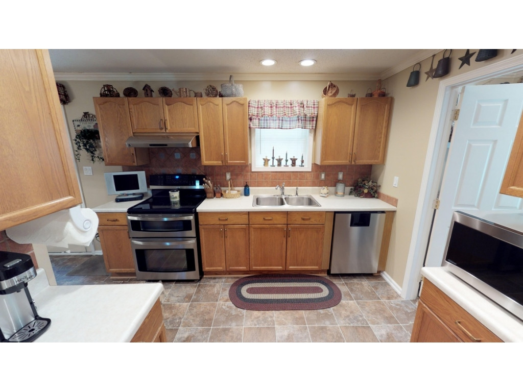 6017 Orebank Road Kingsport, TN 37664 - Photo 9 of 31 Photo 9