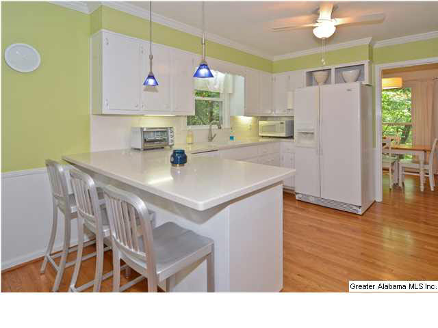 3570 Mill Springs Road Birmingham, AL 35223 - Photo 8 of 32
