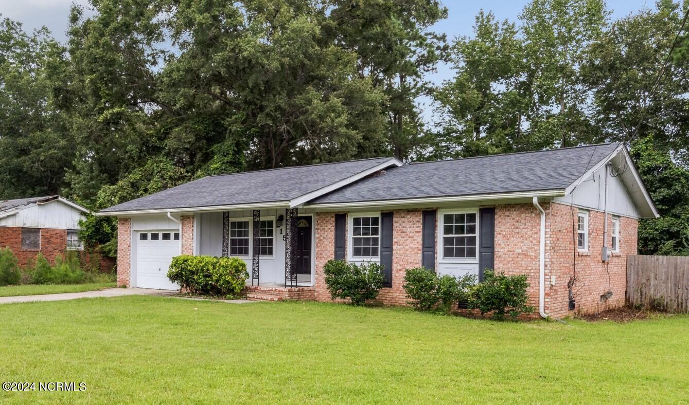 215 Sheffield Road Jacksonville, NC 28546 - Photo 1 of 23 DSC00978 (cropped)