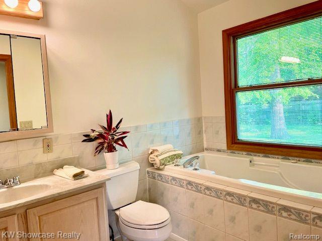 3005 East Commerce Road Commerce Township, MI 48382 - Photo 21 of 39 Gallery Image 21