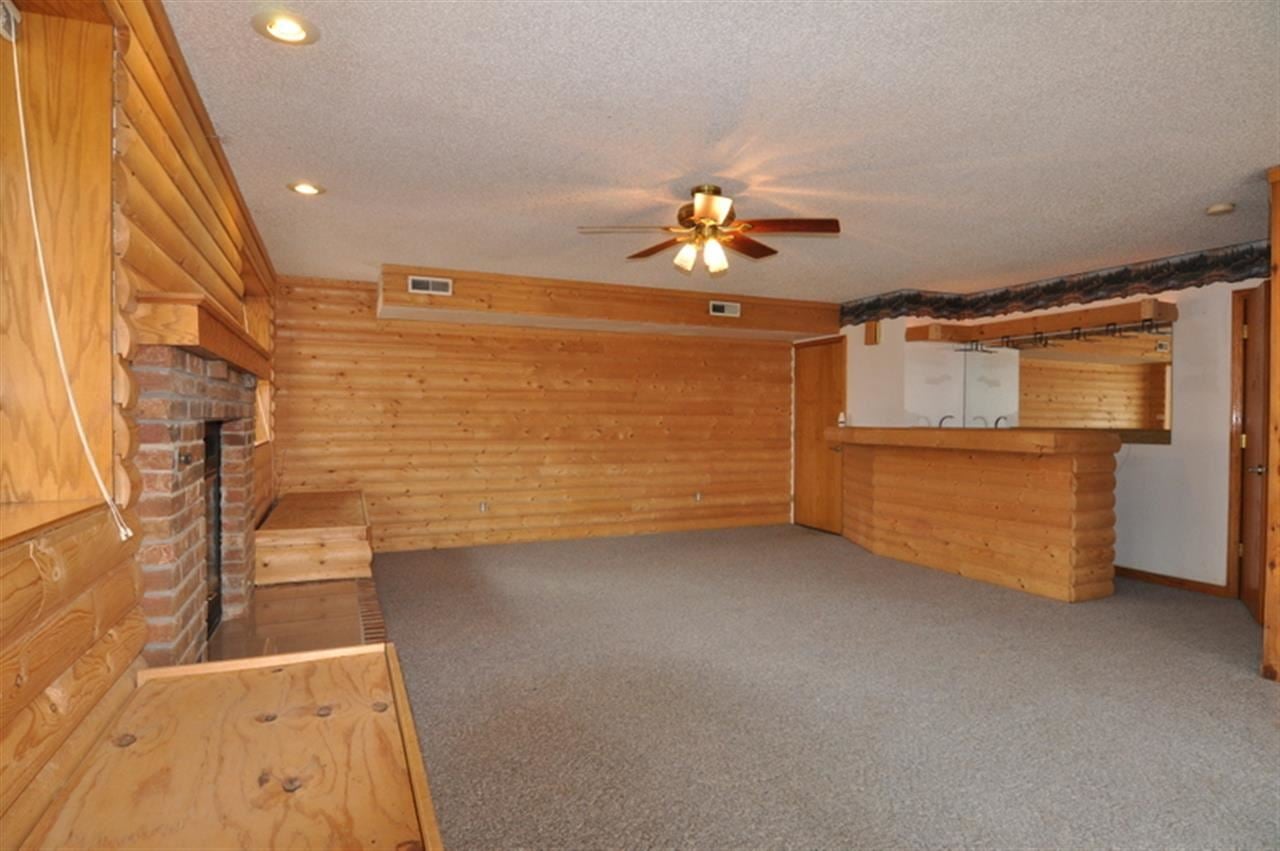 1821 Mehaffey Bridge Road Northeast Solon, IA 52333 - Photo 17 of 25 Gallery Image 17