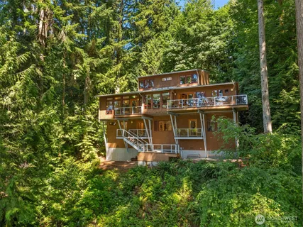 $3,295,000 | 11515 Blue Heron Lane Northeast, Bainbridge Island, WA 98110