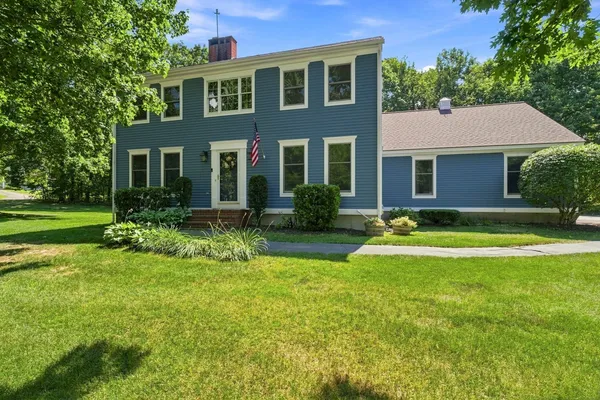 $559,900 | 4 Hemlock Lane, Farmingdale, ME 04344