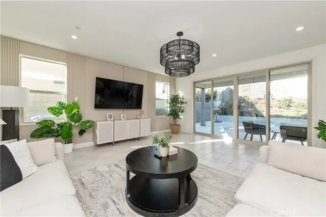 $1,690,000 | 295 Autumn Way, Rancho Mission Viejo, CA 92694