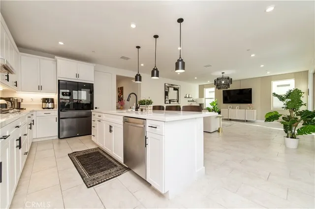 $1,690,000 | 295 Autumn Way, Rancho Mission Viejo, CA 92694