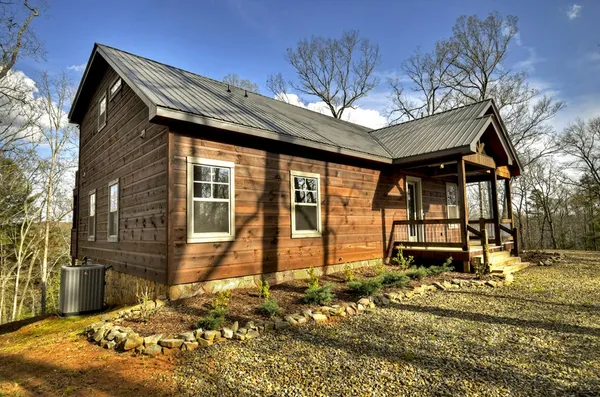 $3,300 | 250 Wolf Crk Mountain Road, Mineral Bluff, GA 30559