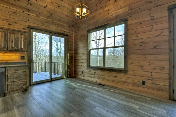 $3,300 | 250 Wolf Crk Mountain Road, Mineral Bluff, GA 30559