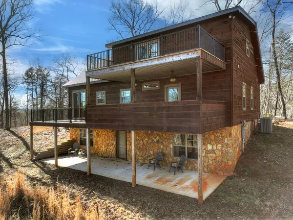 $3,300 | 250 Wolf Crk Mountain Road, Mineral Bluff, GA 30559