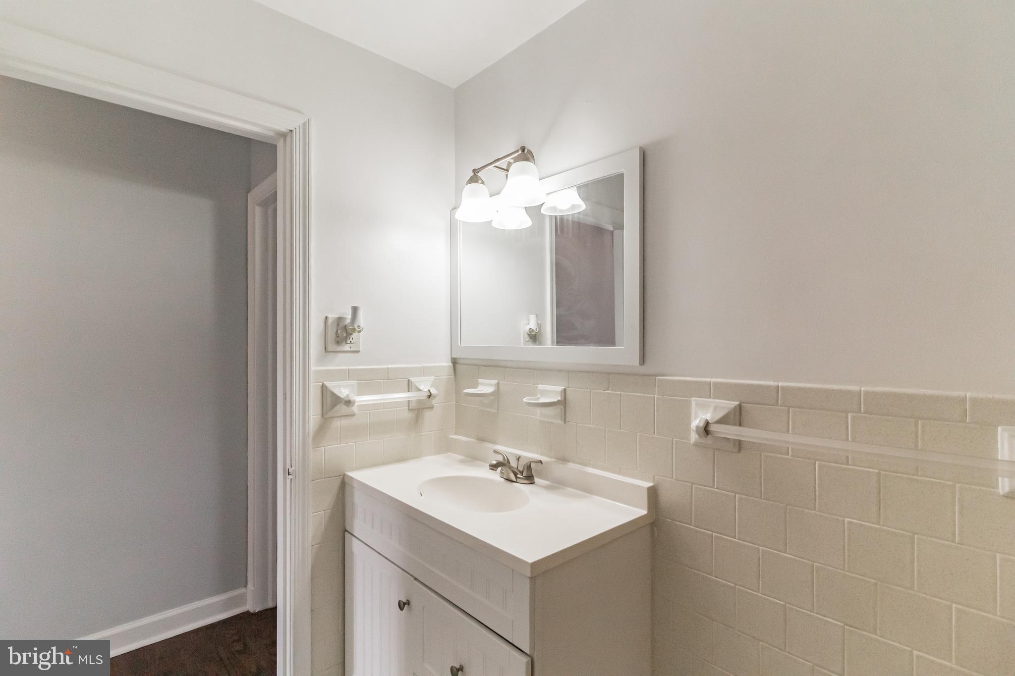 1811 Wendover Road Baltimore, MD 21234 - Photo 16 of 28