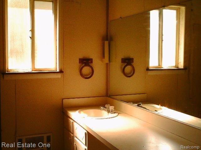 2320 Rose Street Howell, MI 48843 - Photo 19 of 24 2320 Rose Bathroom