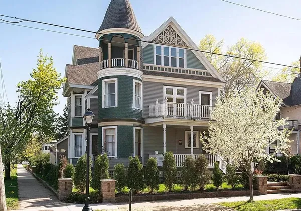 $849,000 | 928 King Street, La Crosse, WI 54601