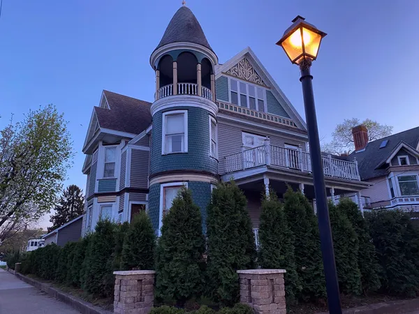 $849,000 | 928 King Street, La Crosse, WI 54601