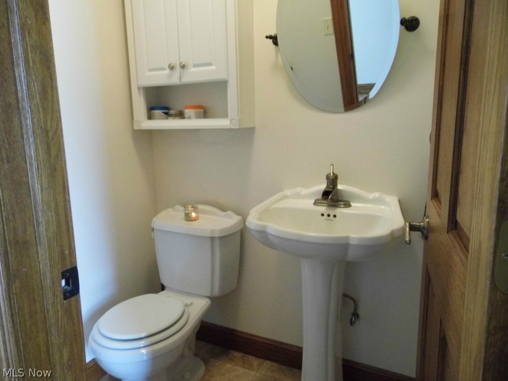 8038 Germano Road Southeast Amsterdam, OH 43903 - Photo 11 of 25