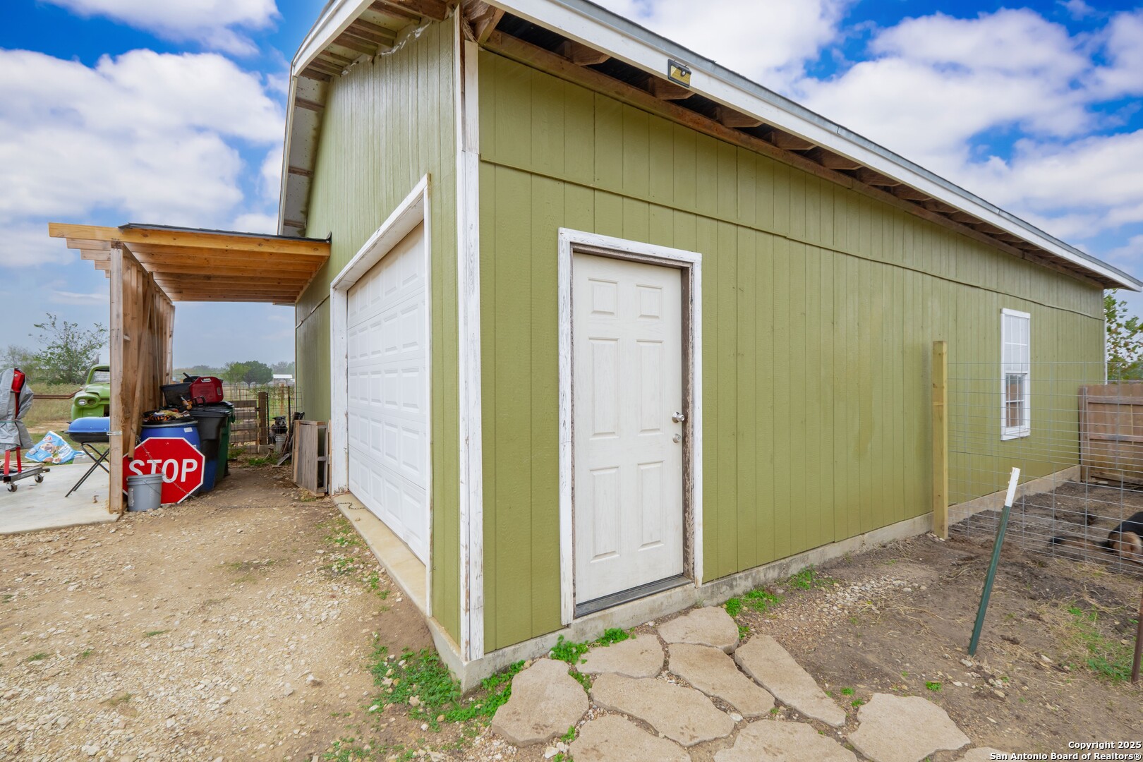 163 Buckeye Seguin, TX 78155 - Photo 35 of 42