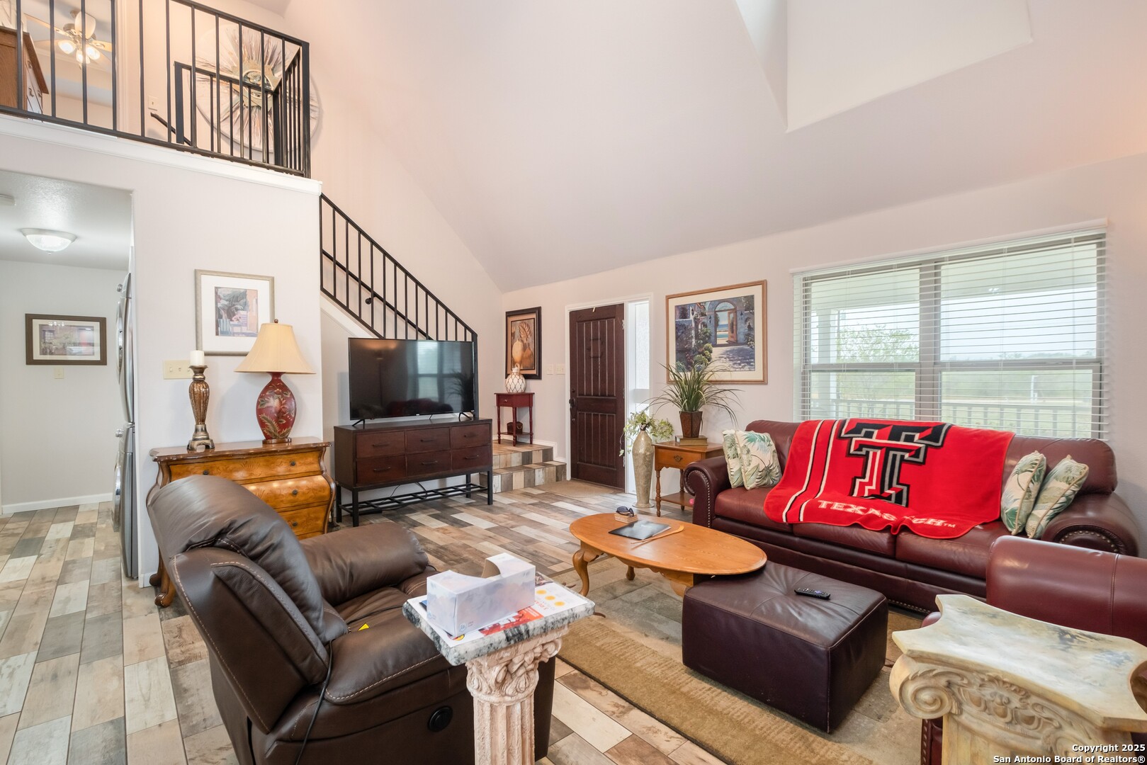 163 Buckeye Seguin, TX 78155 - Photo 6 of 42