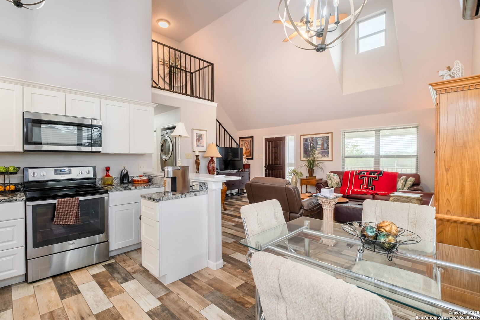 163 Buckeye Seguin, TX 78155 - Photo 10 of 42